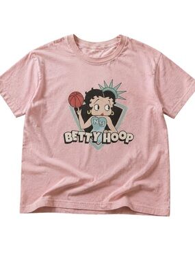 Gildan Betty Hoop Pink Graphic T-Shirt